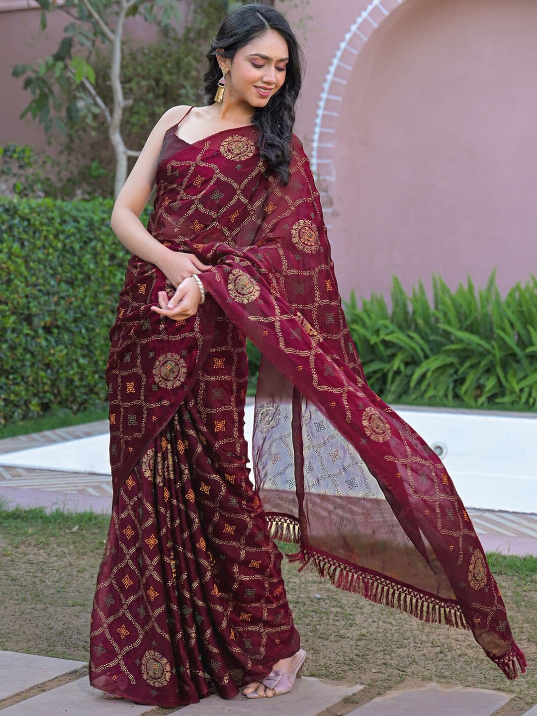 Satrani Ethnic Motifs Pure Chiffon Saree With Tassels Blouse Piece - view 1