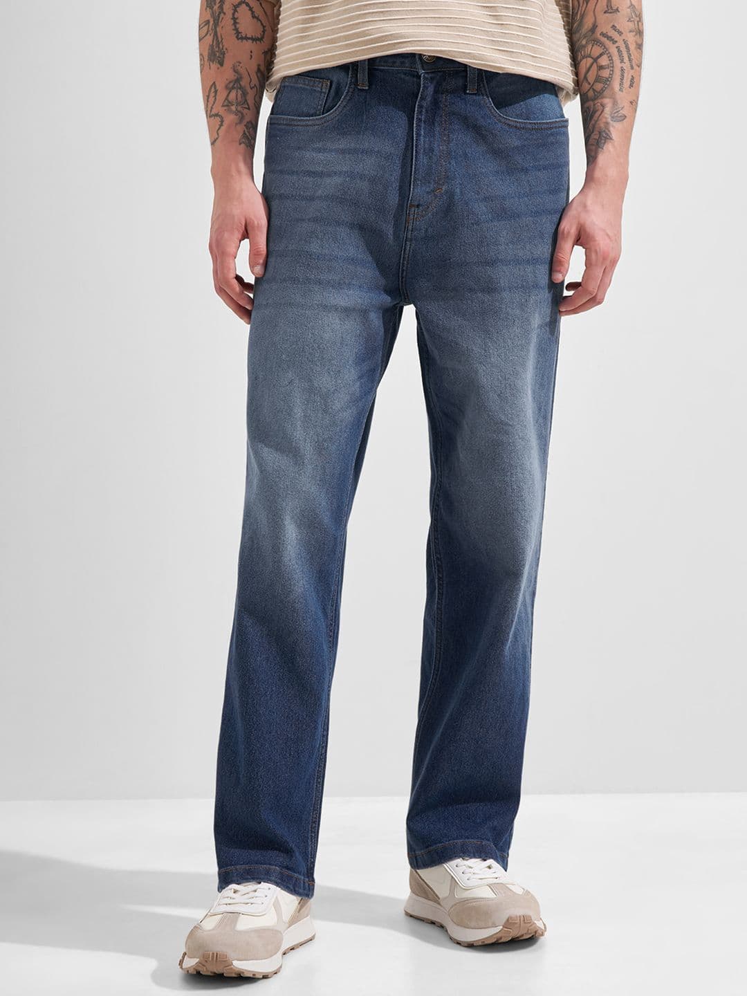 HIGHLANDER Men Loose Fit High Rise Mid Wash Jeans - view 1