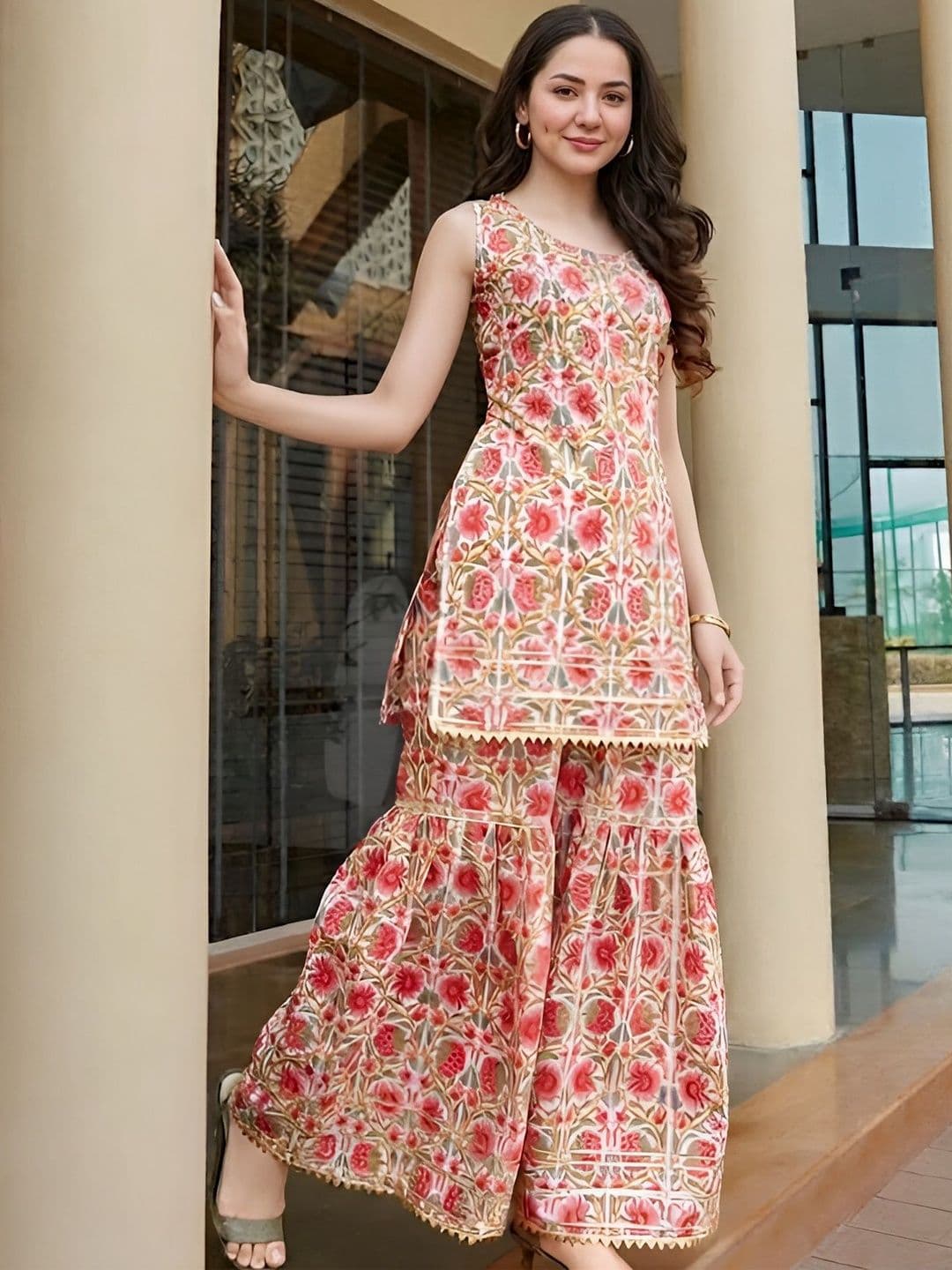 Pari A1 Women Printed Regular Pure Cotton Kurta with Sharara - view 1