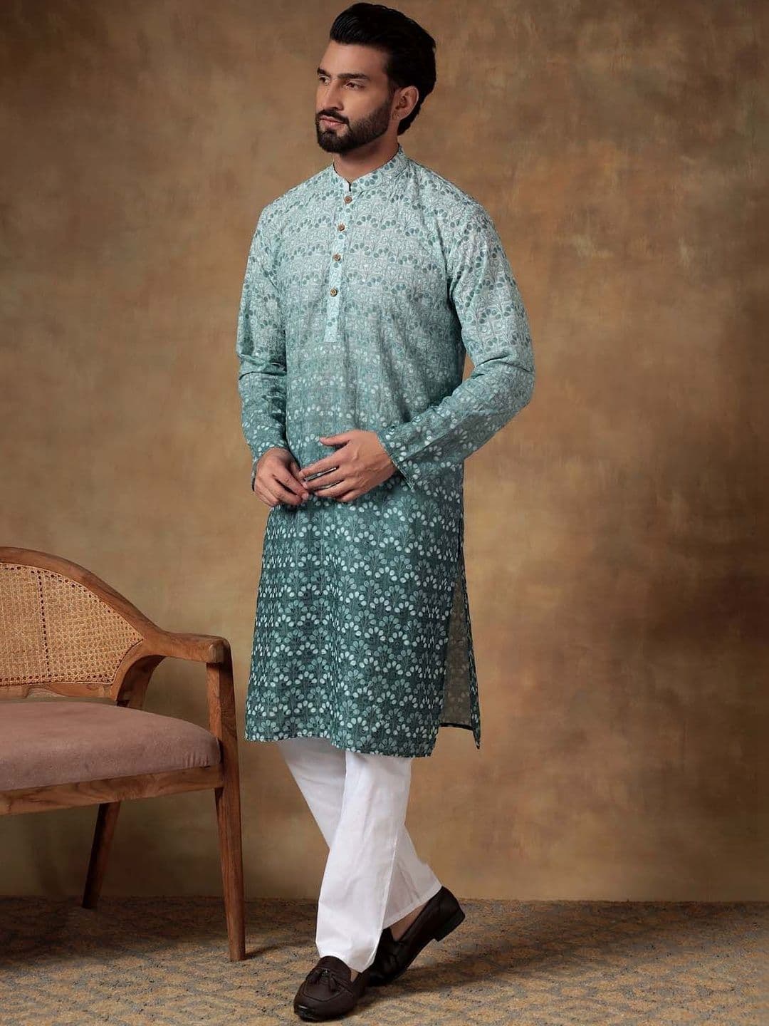 Excent Men Geometric Embroidered Sequinned Floral Kurta - view 1