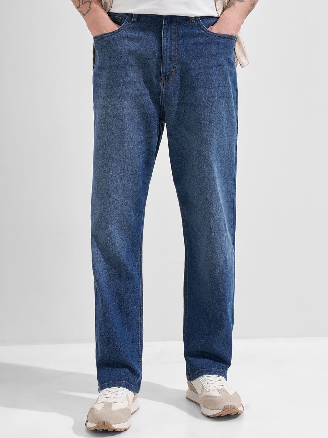 HIGHLANDER Men Blue Solid Washed Relaxed Fit Jeans - view 1