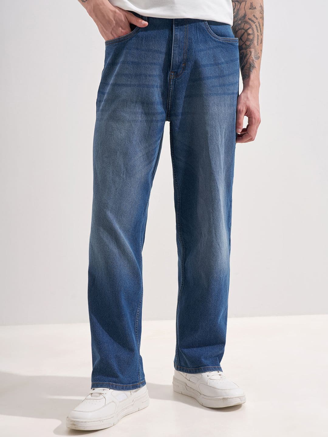 HIGHLANDER Men Loose Fit High Rise Mid Wash Jeans