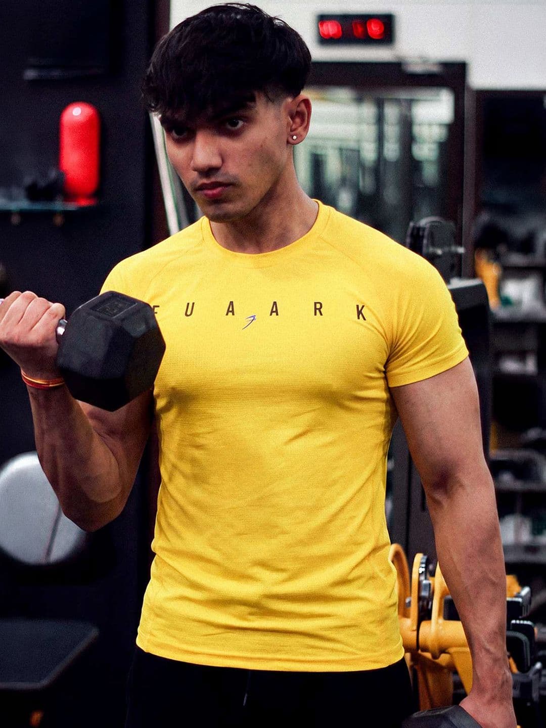 FUAARK Men Yellow Black Self Checked Training Brand Logo Checks Tshirt Slim Fit T-shirt - view 1