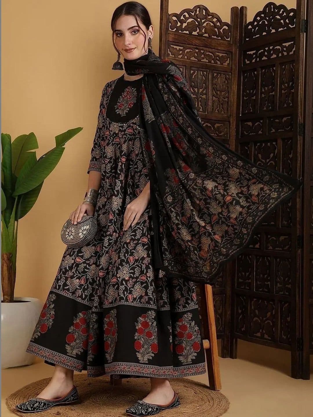 BAMSOM WEAR Women Floral Printed Empire Pure Cotton Kurta with Trousers & With Dupatta - view 1