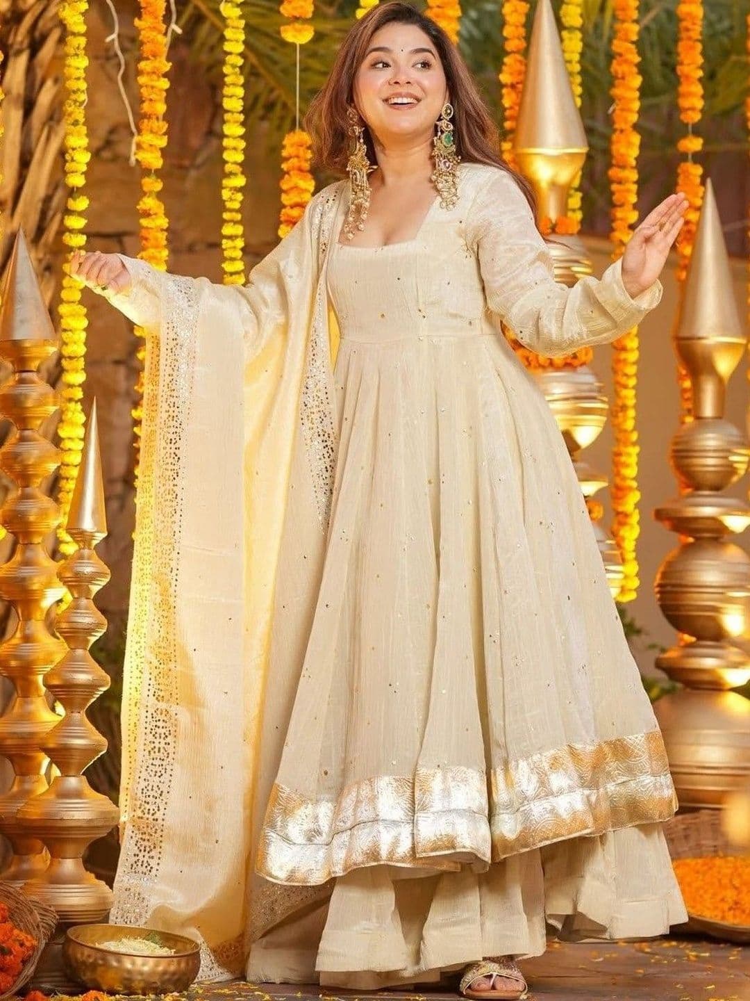 Vaidehi Fashion Women Empire Gotta Patti Kurta with Palazzos & With Dupatta - view 1
