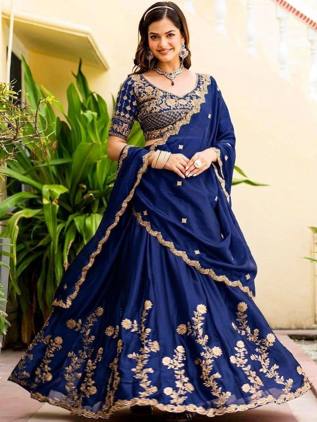 SUPPAR SLEAVE Embroidered Semi-Stitched Lehenga & Blouse With Dupatta - view 1