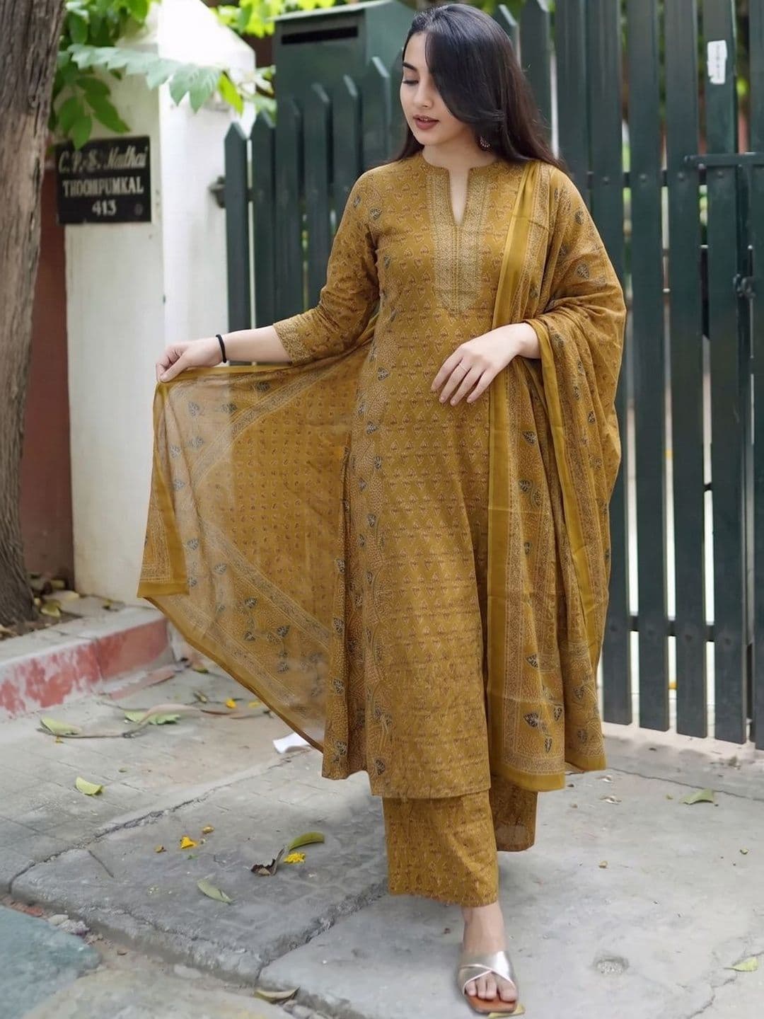 SZN Women Ethnic Motifs Printed Regular Thread Work Kurta with Trousers & With Dupatta - view 1