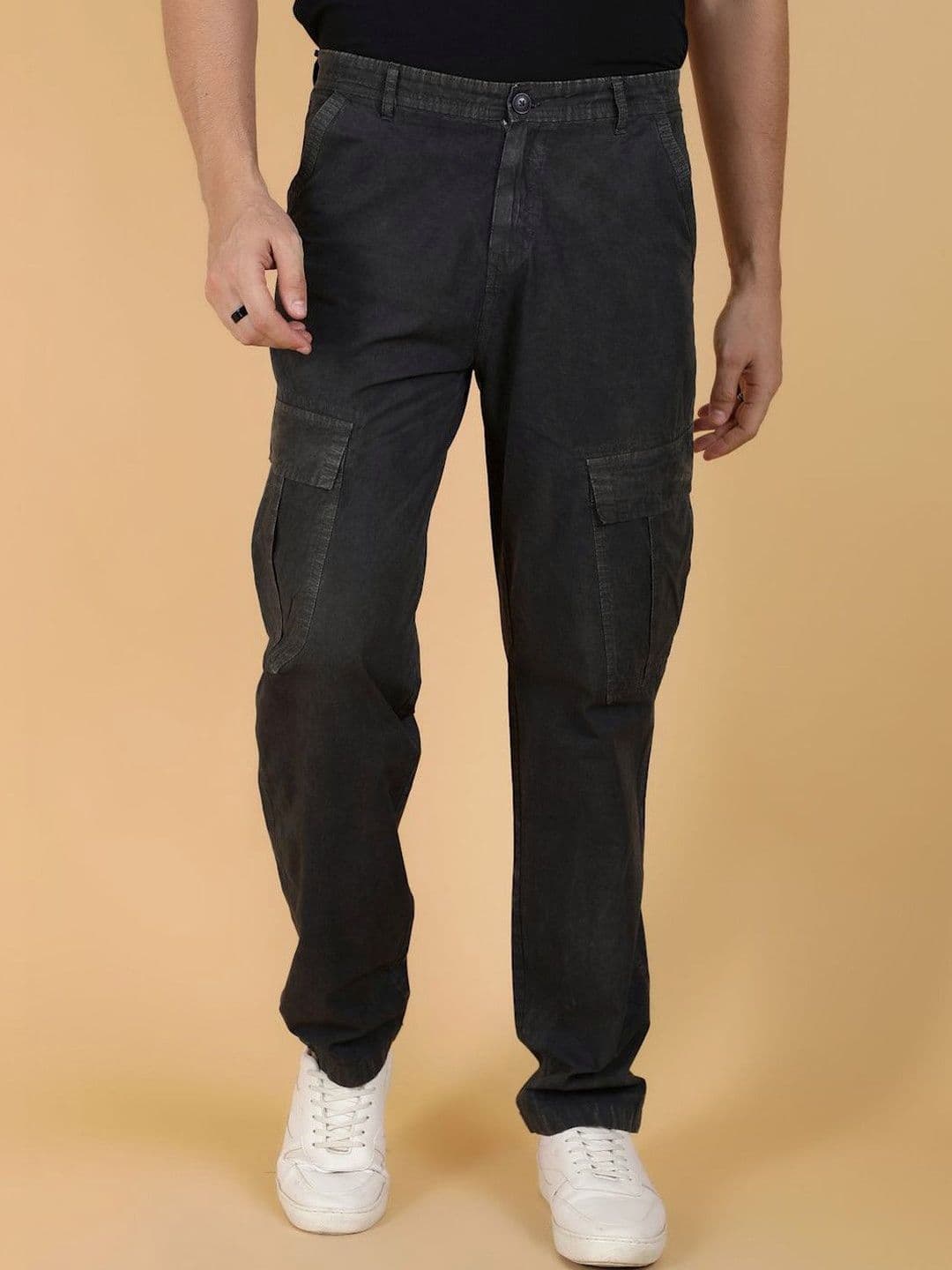 Stylecast X Kotty Men Relaxed Straight Fit Cargos Trousers - view 1