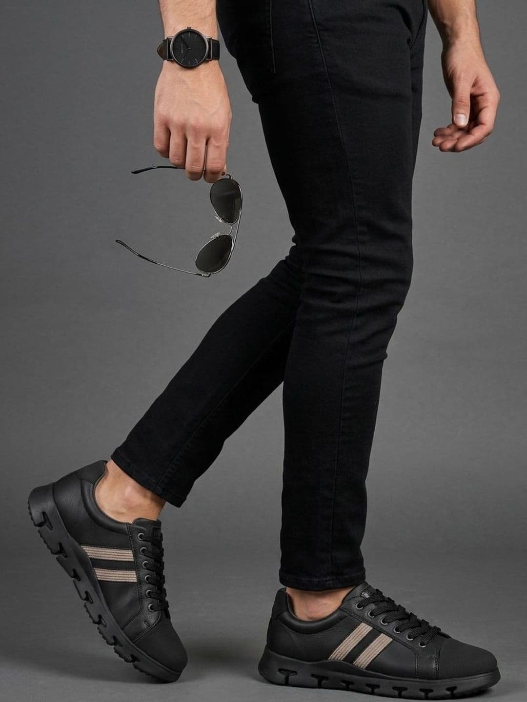 HOS Men Colourblocked Lace-Up Casual Comfortable Sneakers - view 1