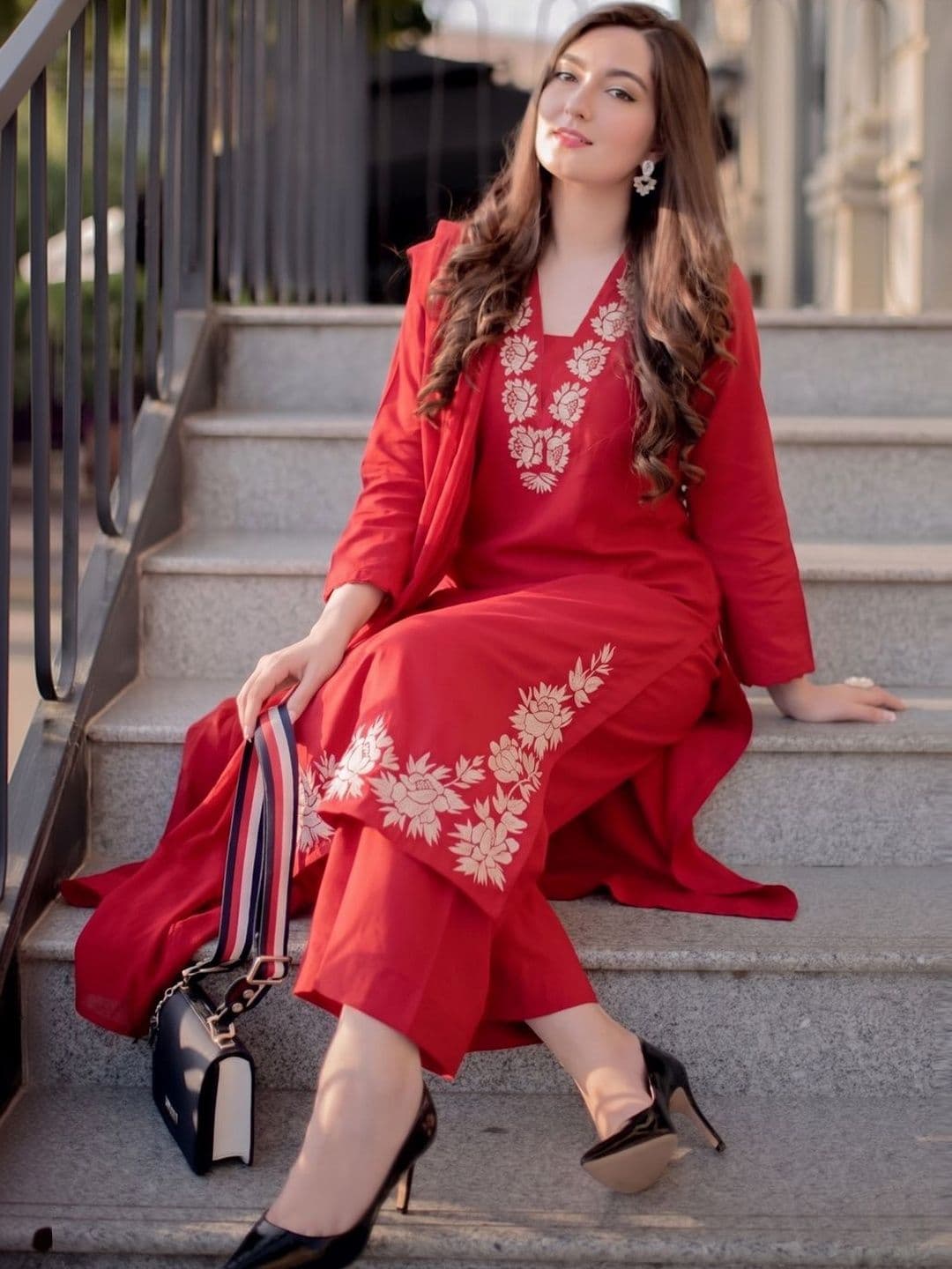 Anouk Rustic Women Ethnic Motifs Embroidered Regular Thread Work Kurta with Trousers & With Dupatta - view 1