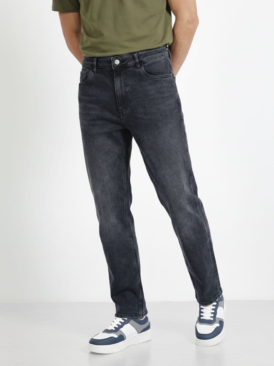 Aeropostale Men Straight Fit Light Fade Stretchable Jeans