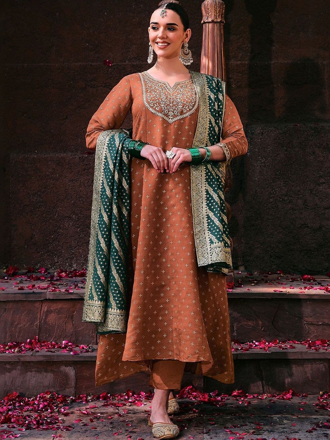 Navlik Women Ethnic Motifs Embroidered Empire Thread Work Kurta with Trousers & With Dupatta - view 1