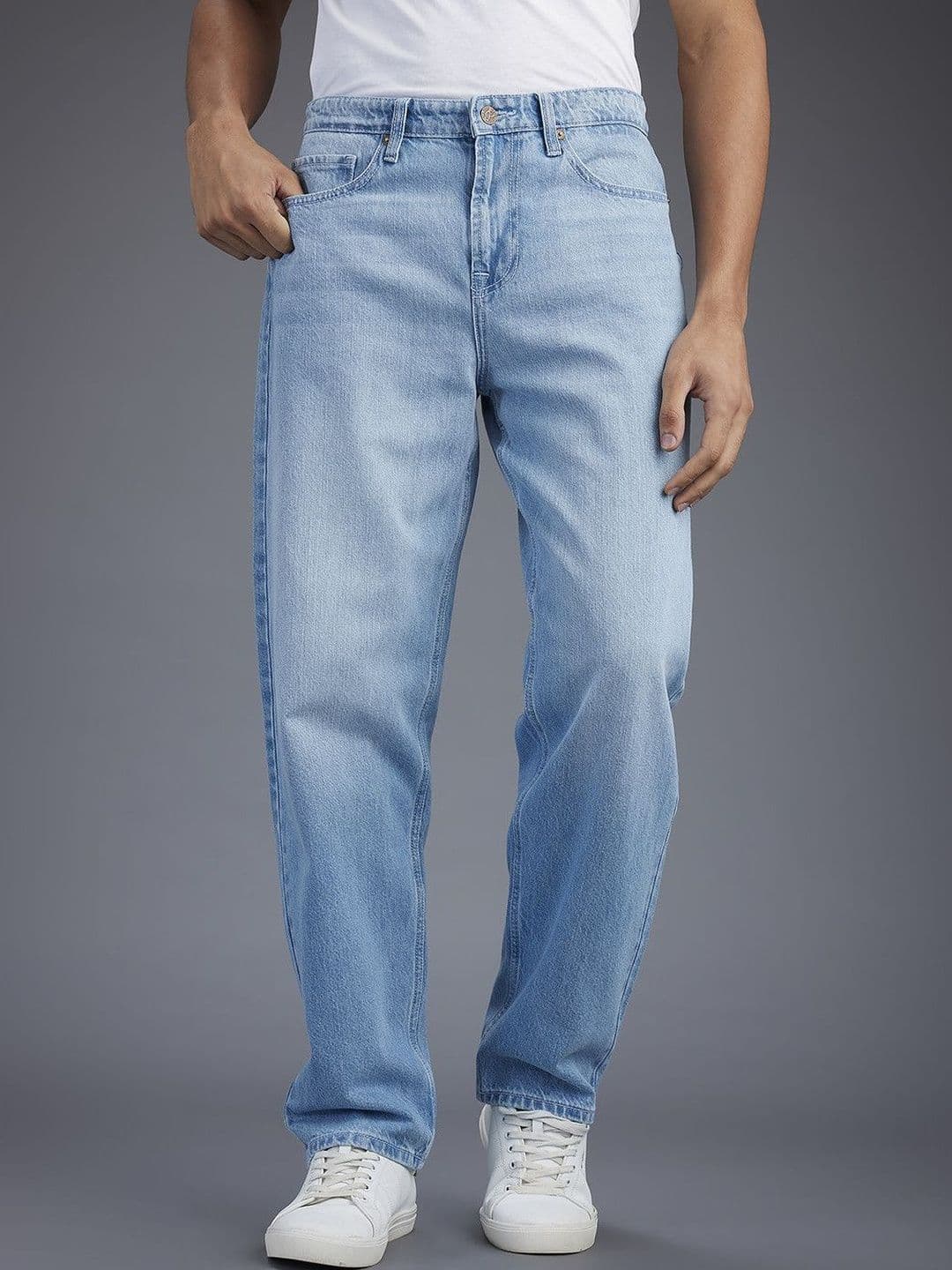 Pepe Jeans Men Relaxed Fit Mid-Rise Light Fade Jeans - view 1