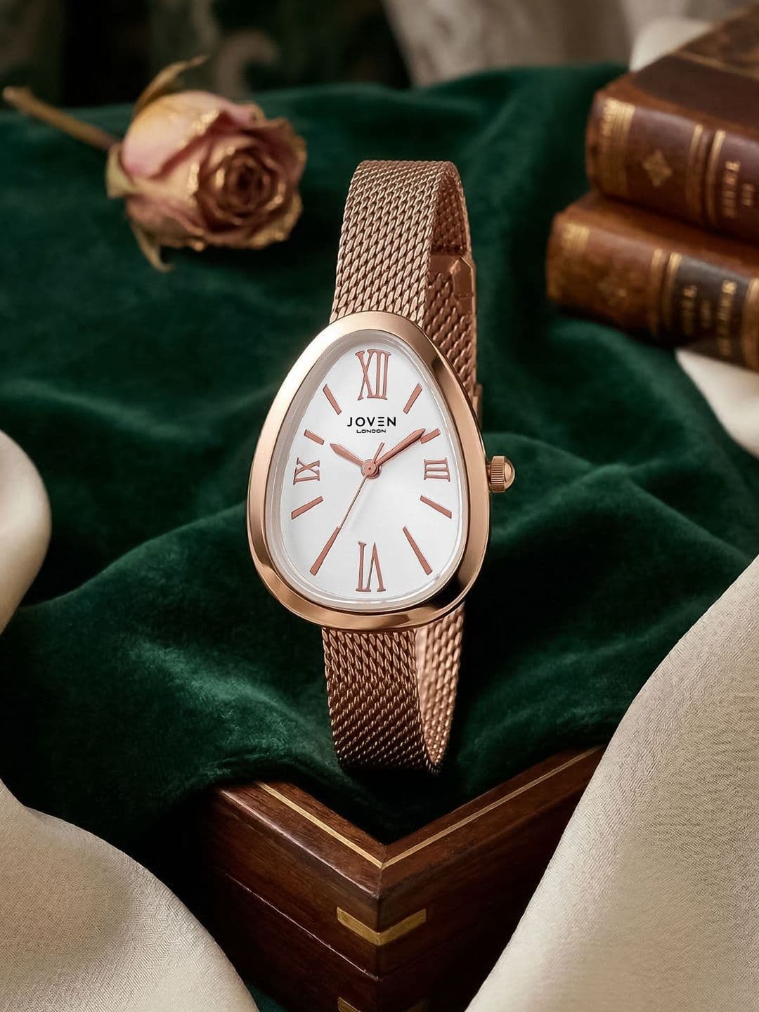 Joven Women Dial & Bracelet Style Straps Analogue Watch J5-D - view 1