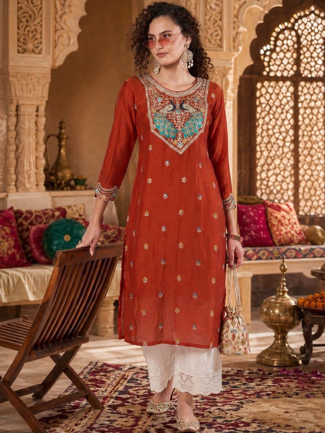 rarethread Women Embellished Thread Work Kurta - view 1