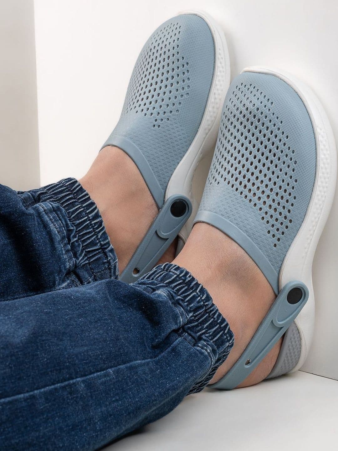 CROSSKIX Men Croslite Clogs - view 1