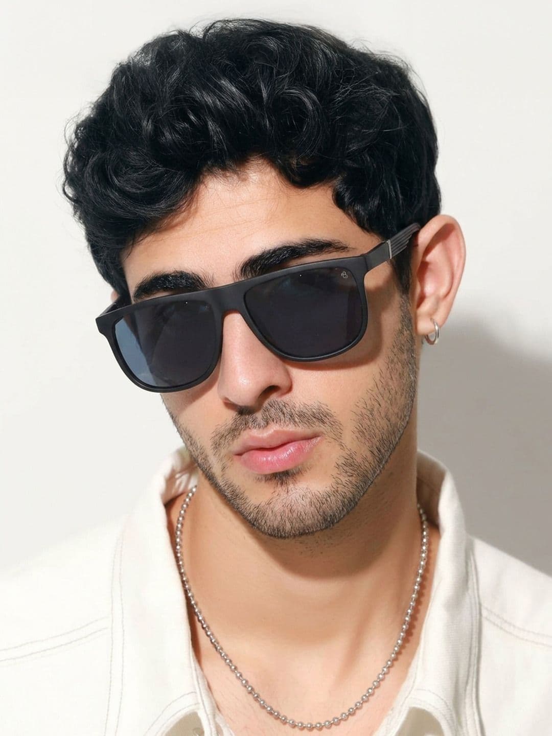 Eyejack by Voyage Unisex Wayfarer Sunglasses with UV Protected Lens TB36CL107 - view 1