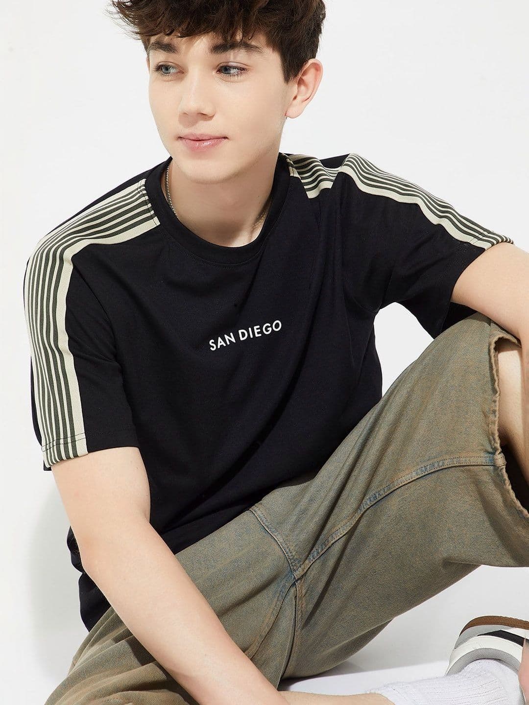 Max Men Side Stripes T-shirt - view 1