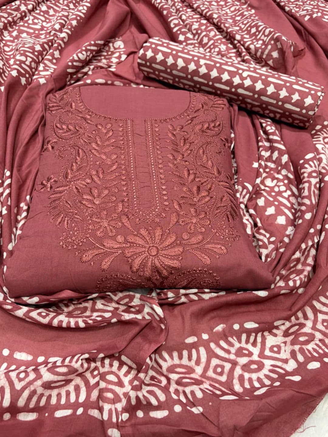 Farooq Dyeing Embroidered Thread Work Pure Cotton Unstitched Dress Material - view 1