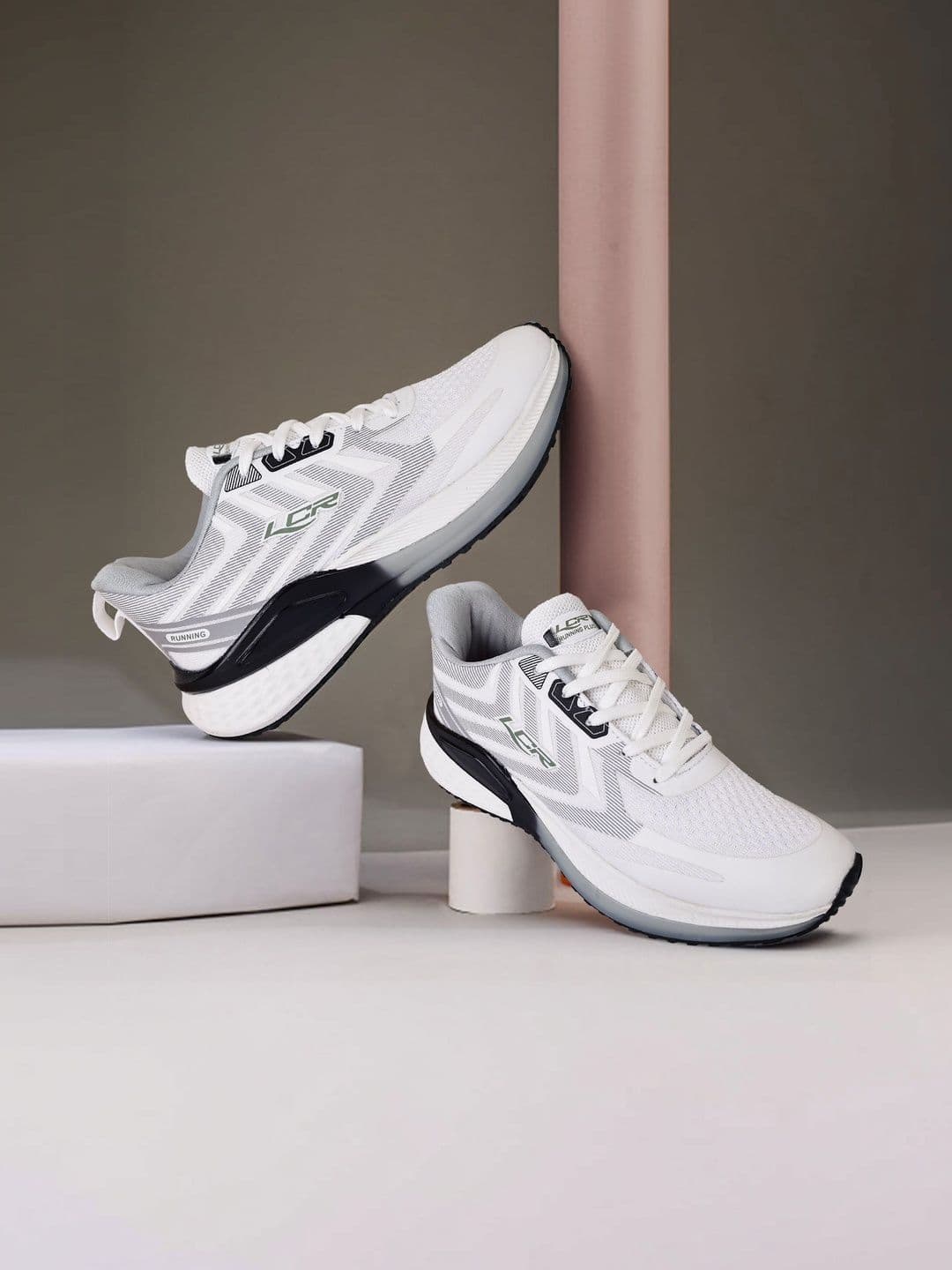 Lancer Men Mesh Running Non-Marking Shoes - view 1
