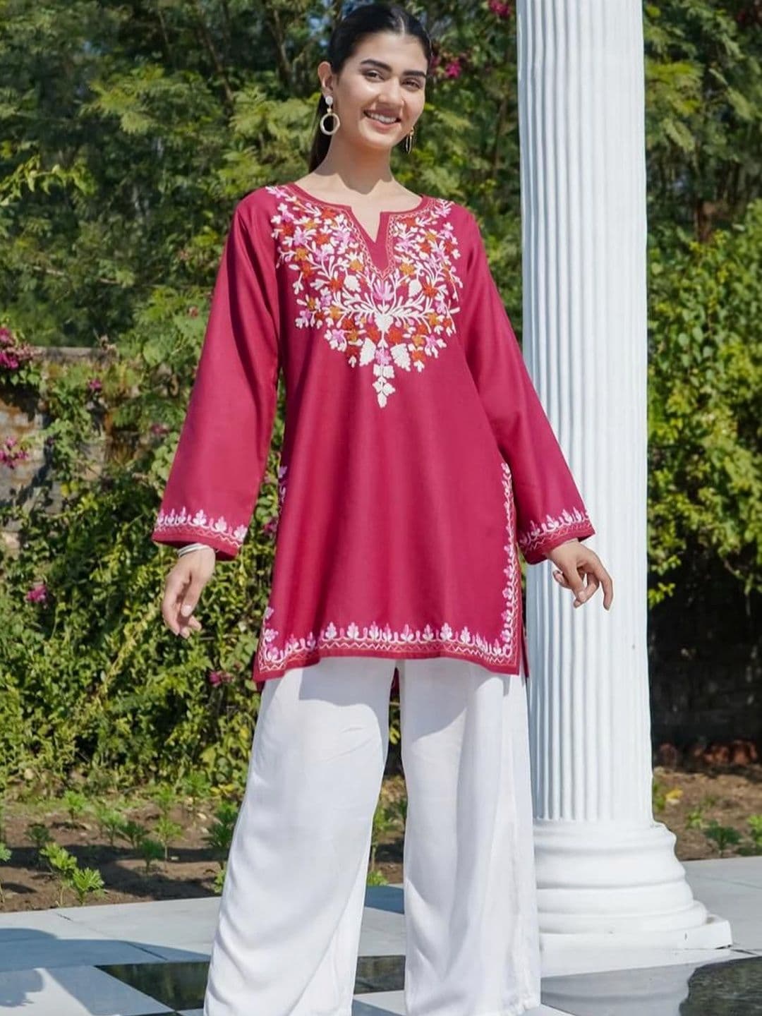 AAFAMI Women Embroidered Thread Work Handloom Kurta - view 1