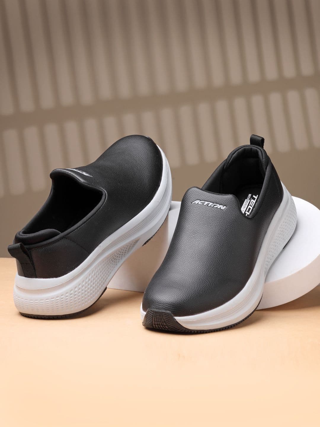 Action Men Mesh Walking Non-Marking Shoes - view 1