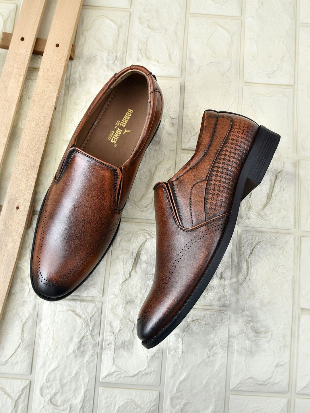 LABBIN Men Leather Pointed Toe Formal Slip-On Shoes - view 1