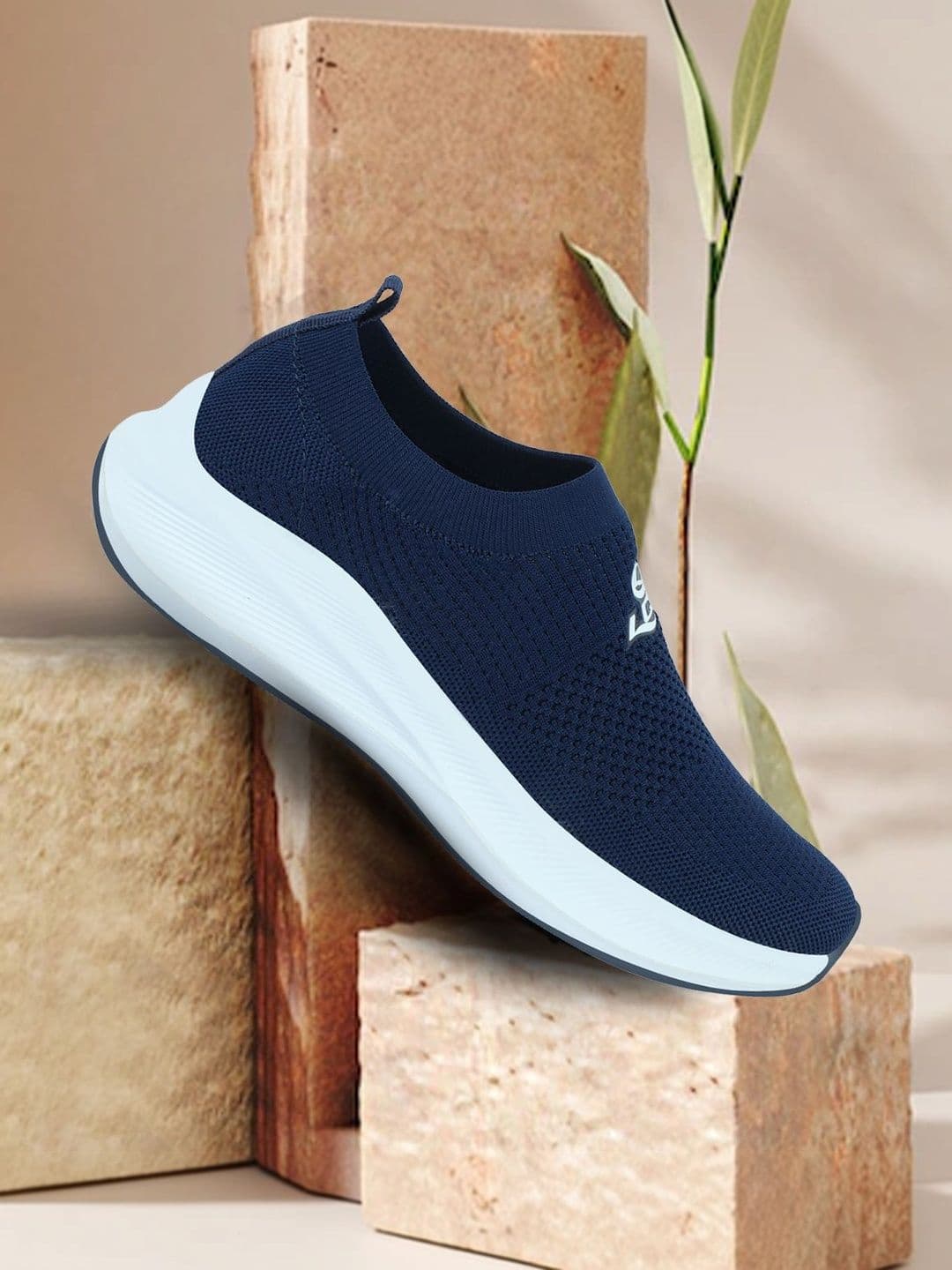 Lancer Men Mesh Running Non-Marking Shoes - view 1