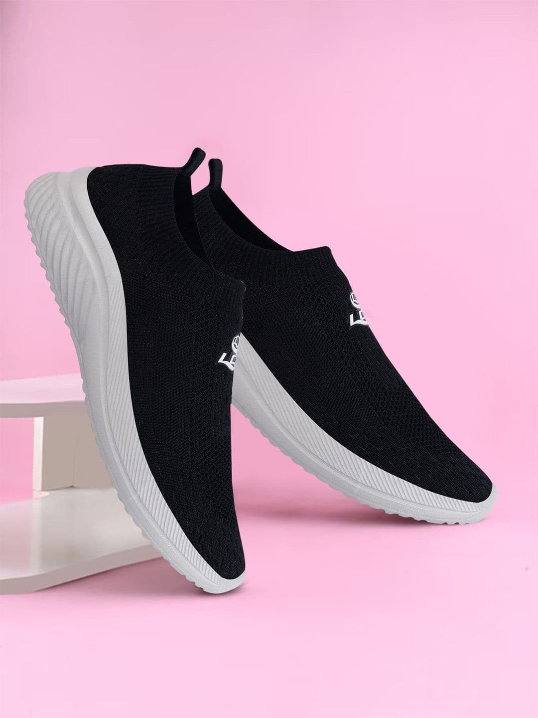 Lancer Men Mesh Walking Non-Marking Shoes - view 1