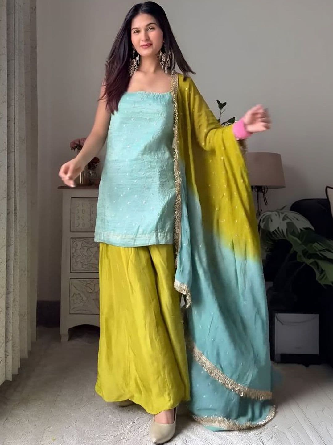 ELIINDRA Women Ethnic Motifs Embroidered Regular Thread Work Kurta with Palazzos & With Dupatta - view 1