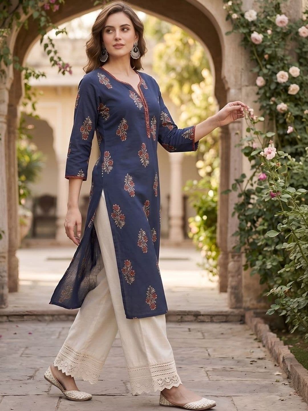 Nayo Women Floral Printed Thread Work Floral Kurta - view 1