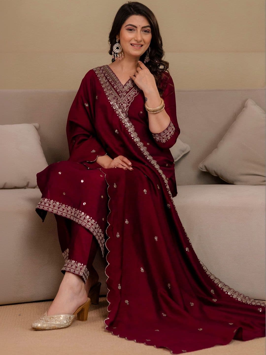 Berrylicious Women Ethnic Motifs Embroidered Regular Thread Work Kurta with Trousers & With Dupatta - view 1