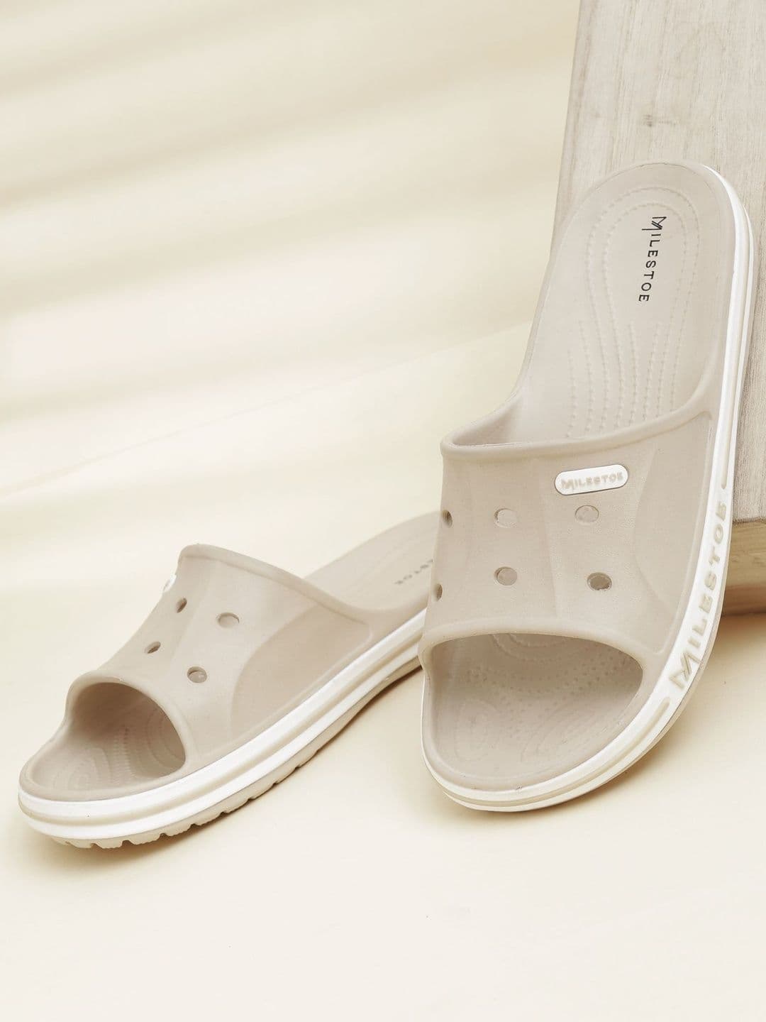 MILESTOE Men Sliders - view 1