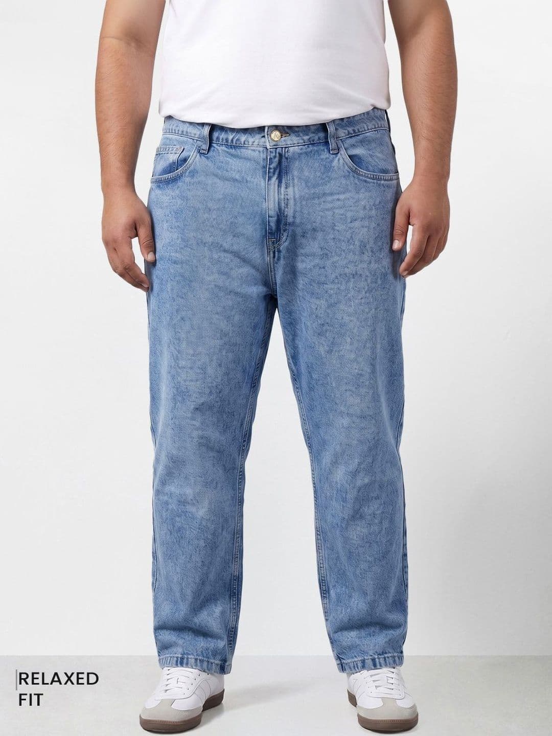 The Indian Garage Co Men Relaxed Fit Mid-Rise Light Fade Jeans - view 1