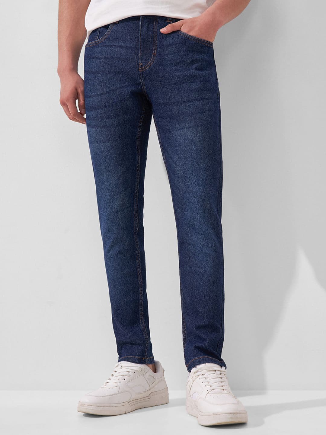 HIGHLANDER Men Blue Slim Fit Mid-Rise Clean Look Stretchable Jeans
