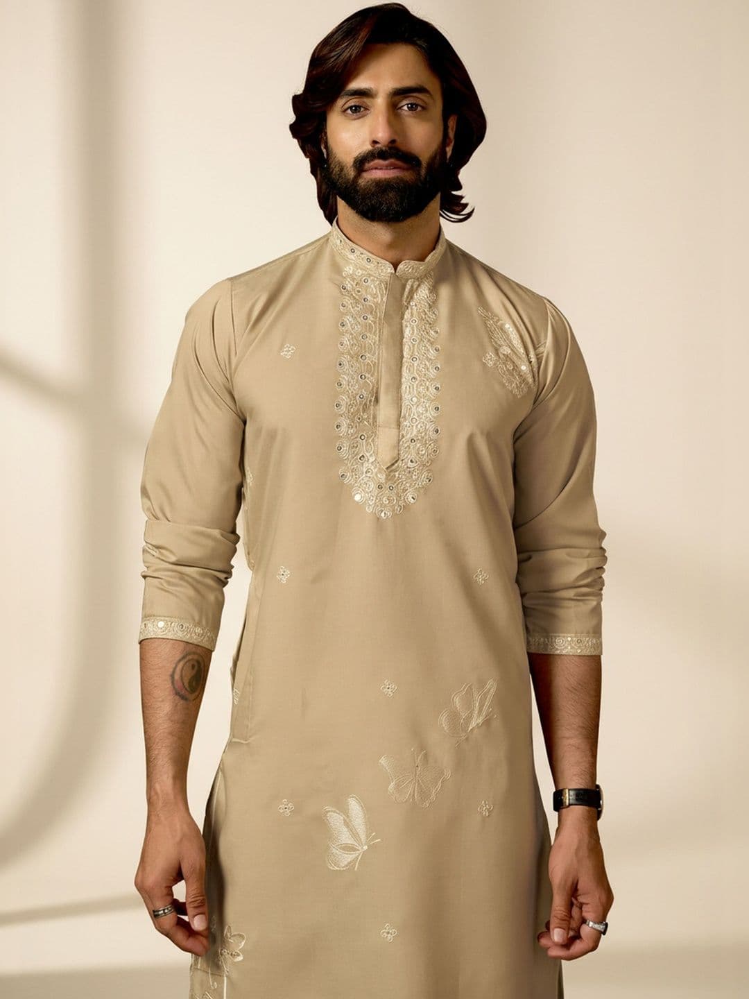 INDIROOP Men Embellished Mirror Work Kurta - view 1
