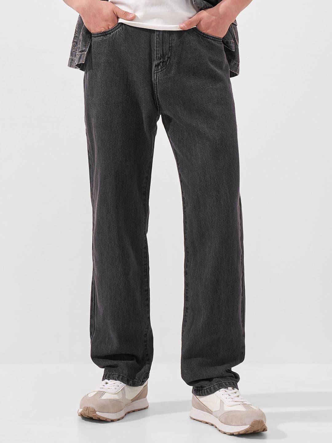 HIGHLANDER Men Straight Fit Light Fade Jeans - view 1