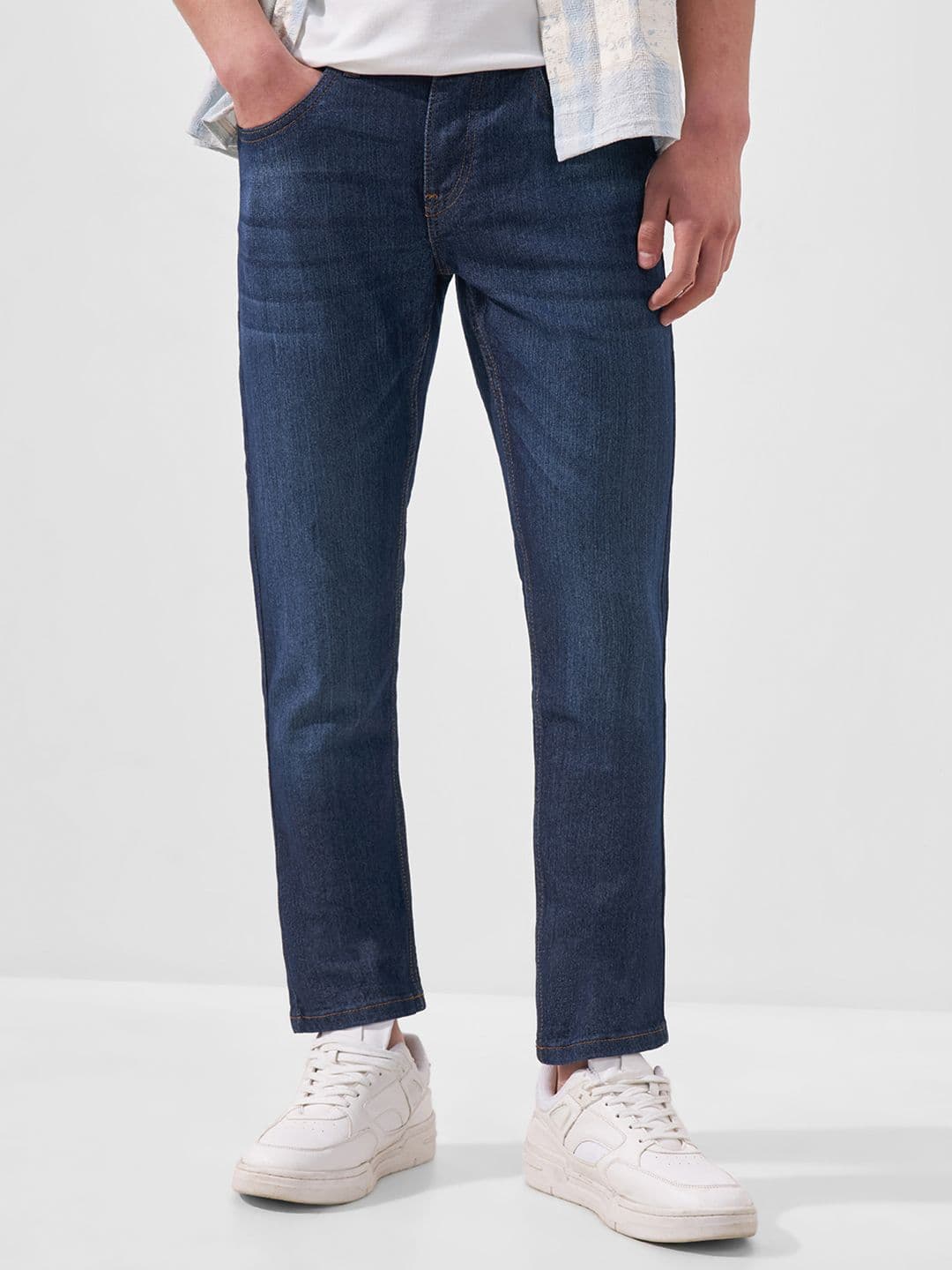 HIGHLANDER Men Straight Fit Clean Look Light Fade Stretchable Jeans - view 1