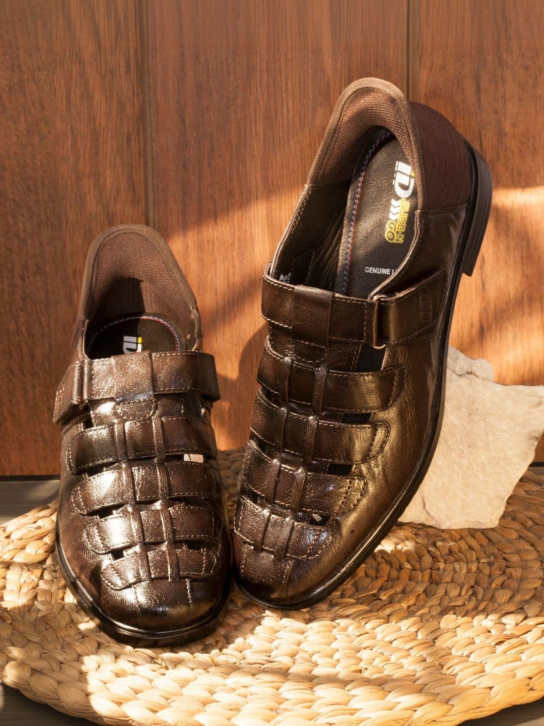 ID Men Leather Sandals - view 1