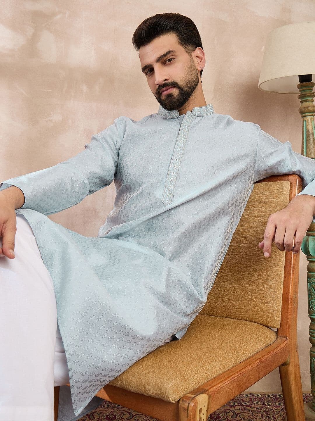 House of Pataudi Woven Design Mandarin Collar Knee Length Straight Kurta - view 1
