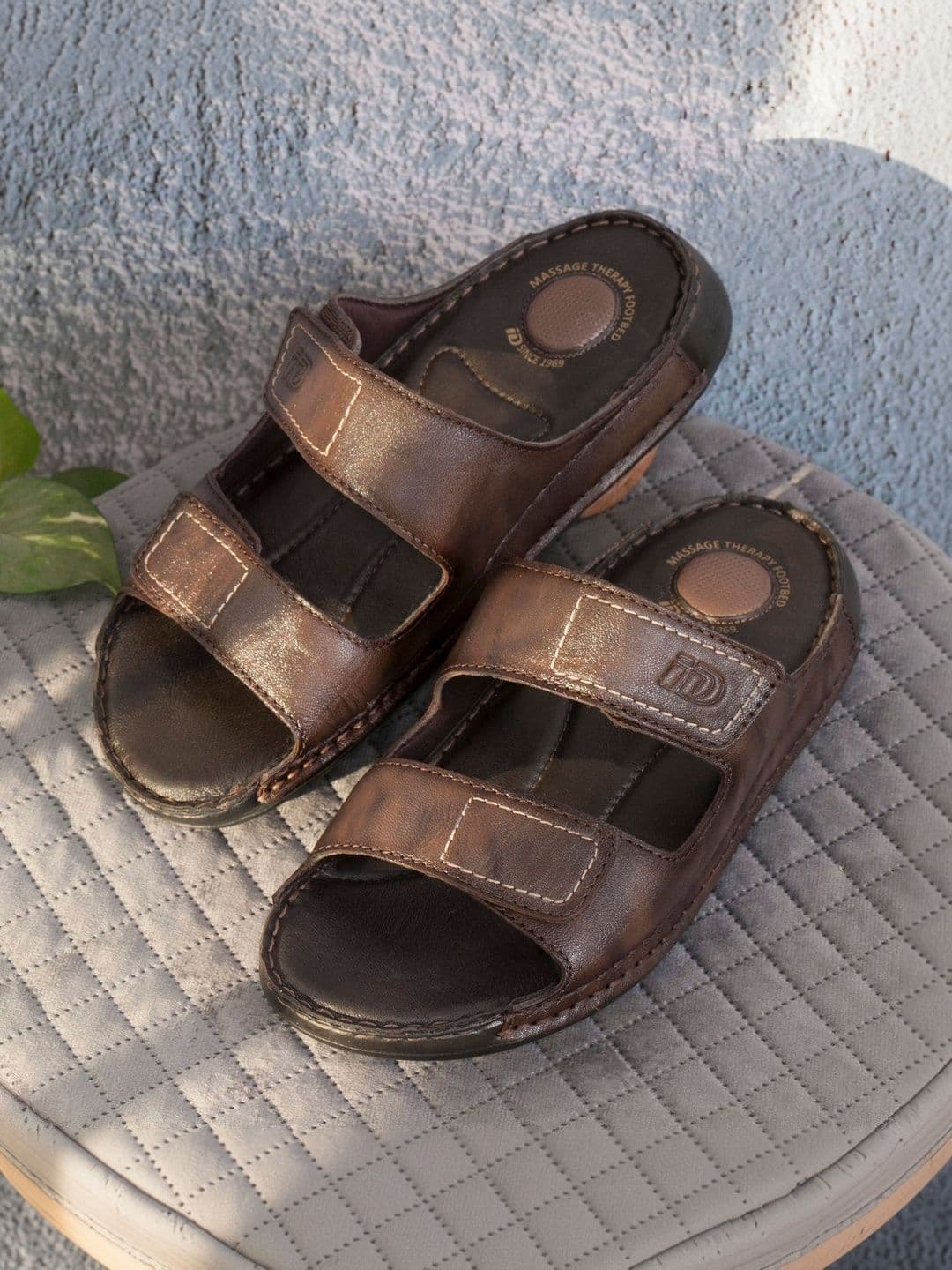 ID Men Leather Sandals - view 1