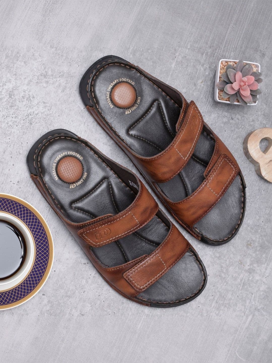 ID Men Leather Sandals - view 1