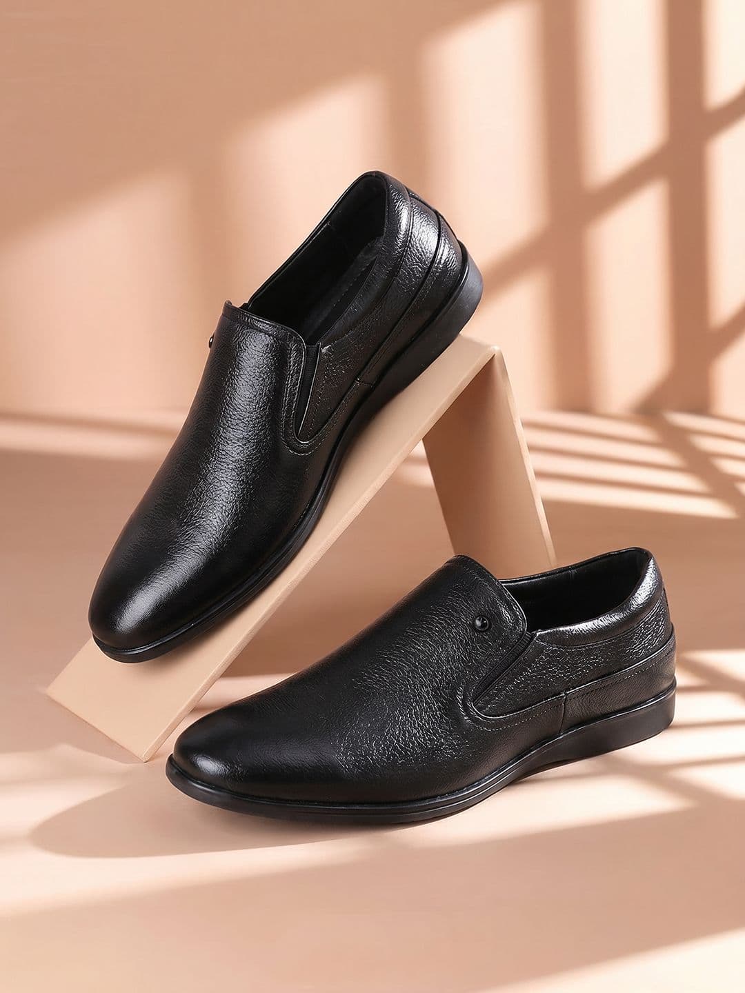 Van Heusen Men Leather Round Toe Slip On Formal Shoes - view 1