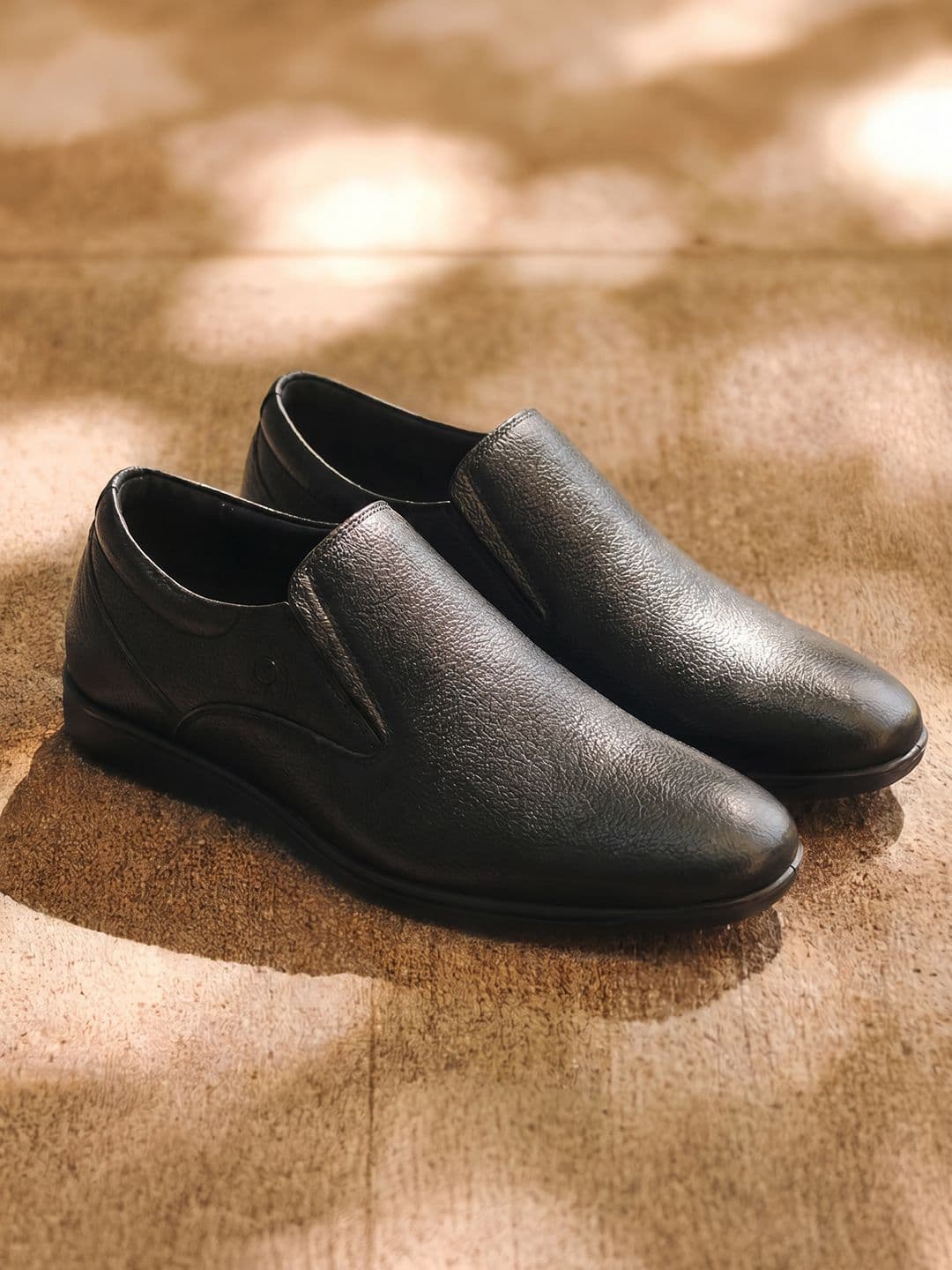 Van Heusen Men Leather Round Toe Slip On Formal Shoes - view 1