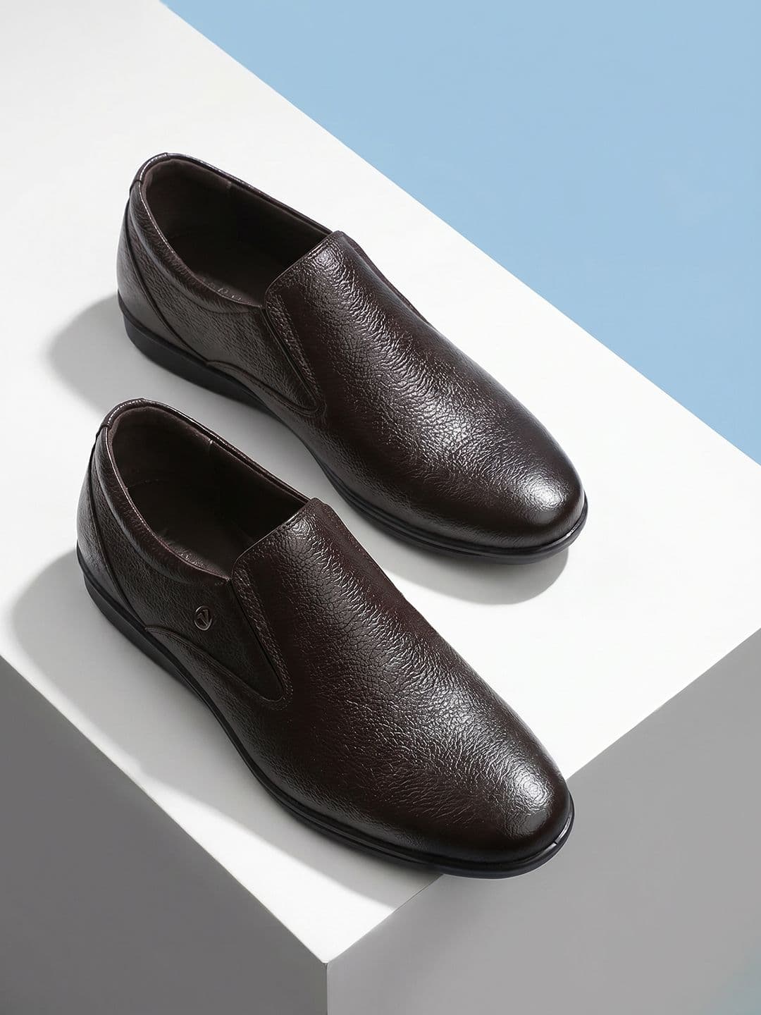 Van Heusen Men Leather Round Toe Slip On Formal Shoes - view 1
