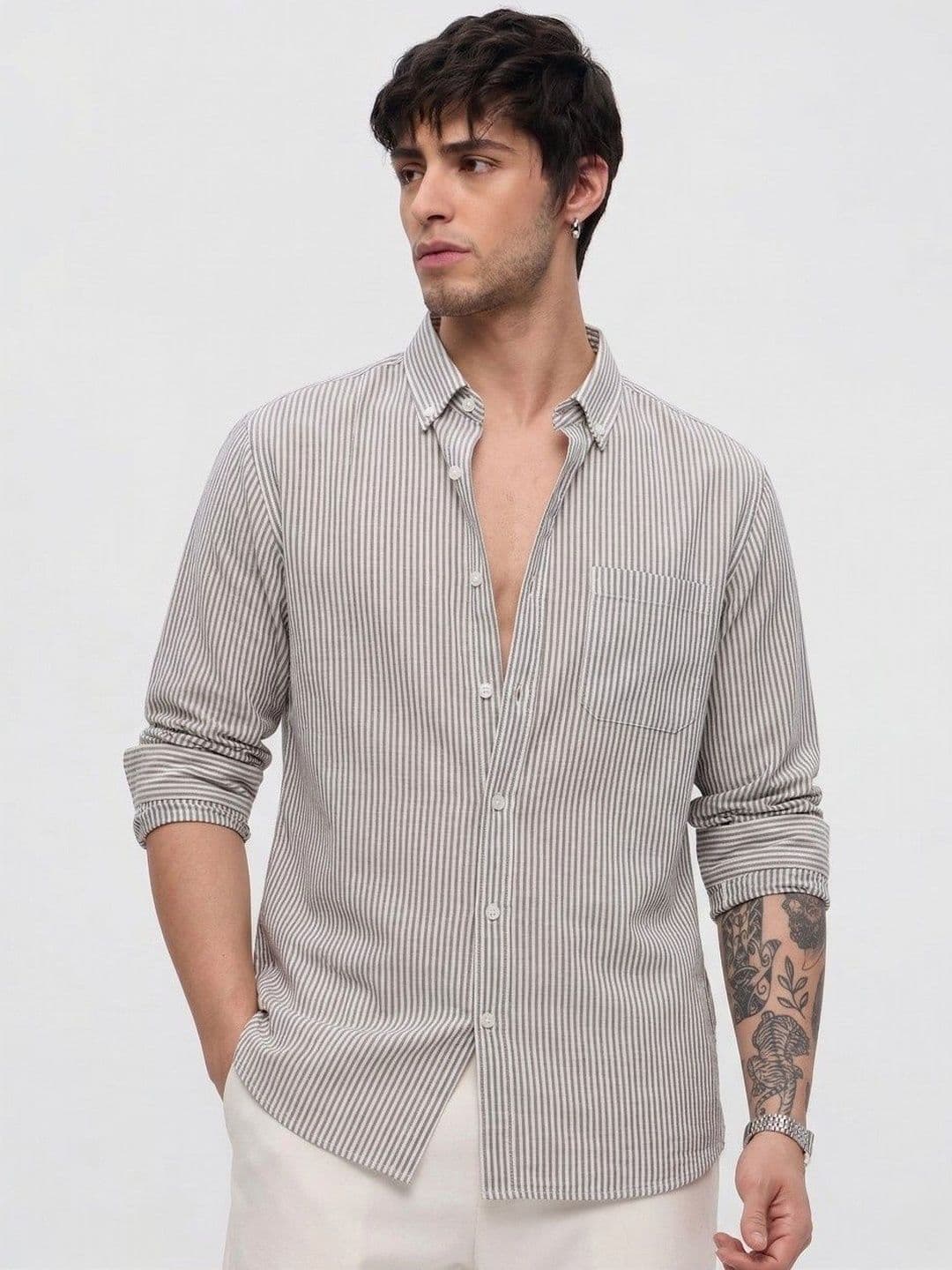OQUENT Men Standard Striped Casual Shirt