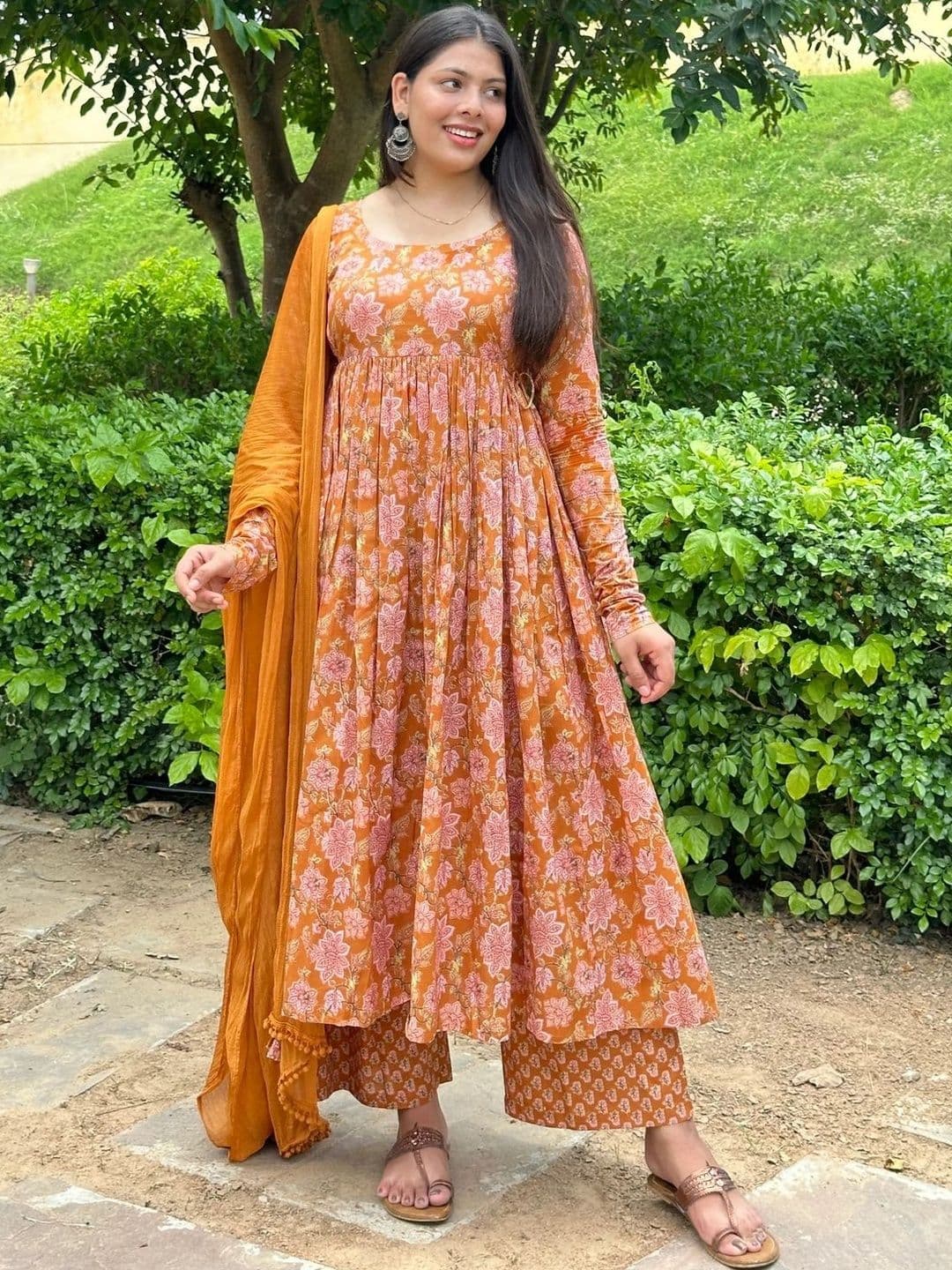 ADHIRITI Women Floral Printed Regular Thread Work Kurta with Palazzos & With Dupatta - view 1