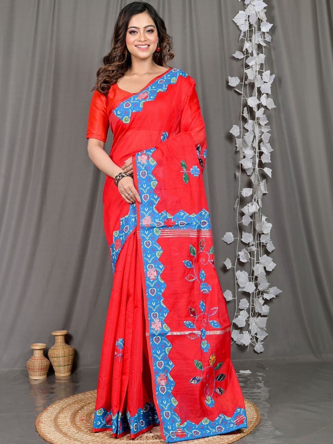DipDiya Ethnic Motifs Gotta Patti Handloom Saree - view 1