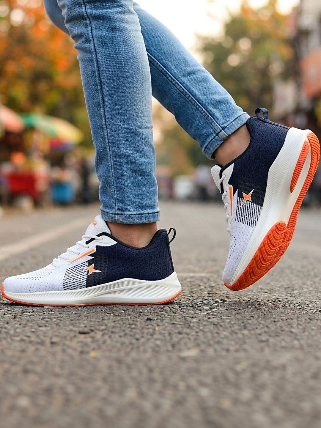 KRAASA Men Mesh Running Non-Marking Shoes - view 1