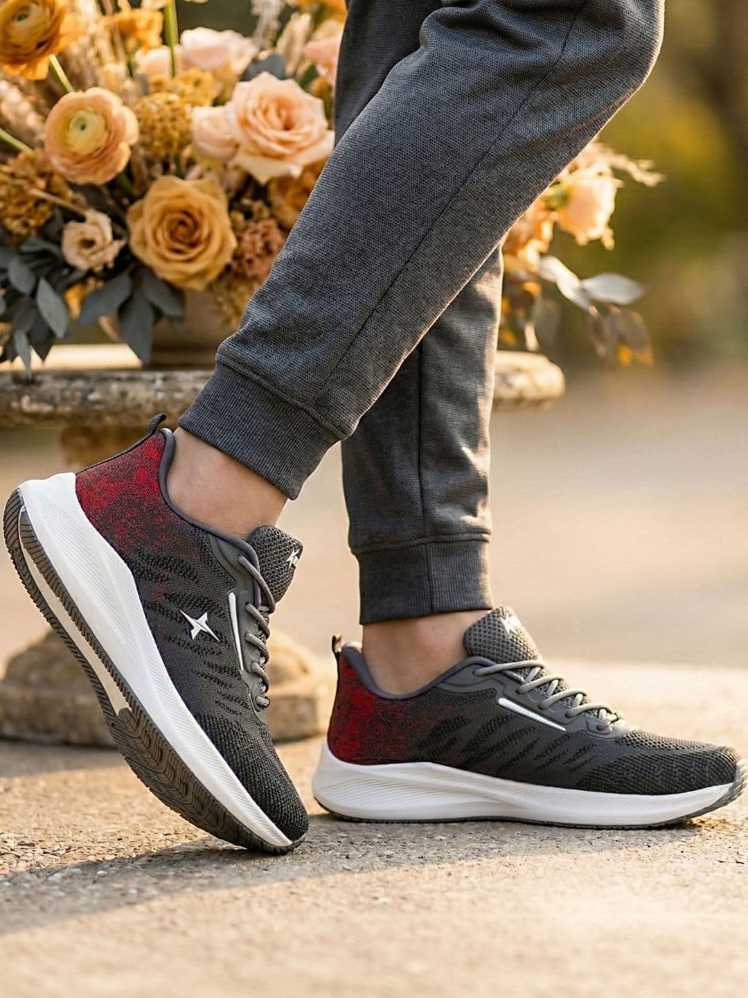 KRAASA Men Mesh Running Non-Marking Shoes - view 1